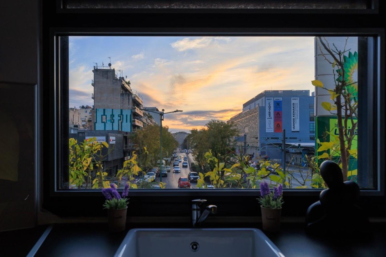 Aiolos Luxury Metro Acropolis Suite 7 Near Museum Of Modern Art Athens Exterior photo